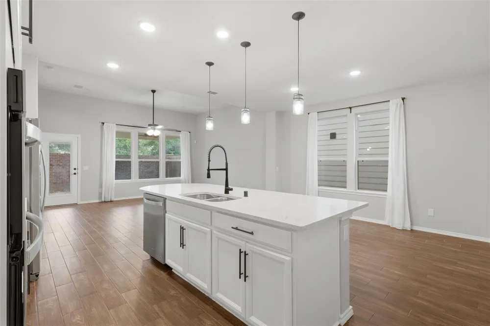 4028 Starbright Street Houston, TX 77018