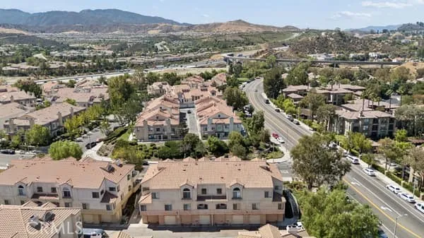 18215 Flynn #124 Canyon Country, CA 91387
