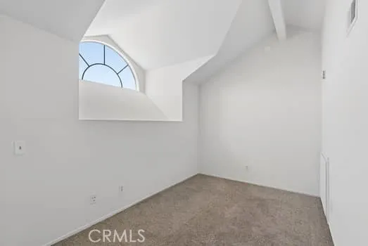 18215 Flynn #124 Canyon Country, CA 91387