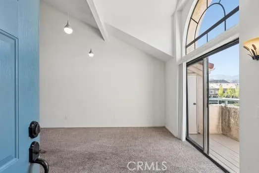18215 Flynn #124 Canyon Country, CA 91387