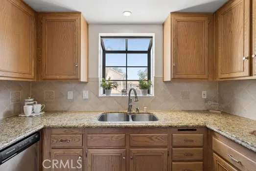 18215 Flynn #124 Canyon Country, CA 91387