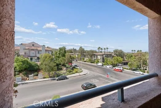 18215 Flynn #124 Canyon Country, CA 91387