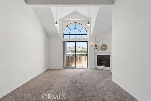 18215 Flynn #124 Canyon Country, CA 91387