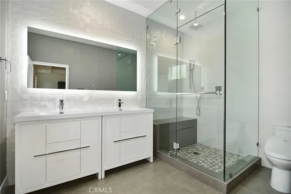 4829 Saloma Avenue Sherman Oaks, CA 91403