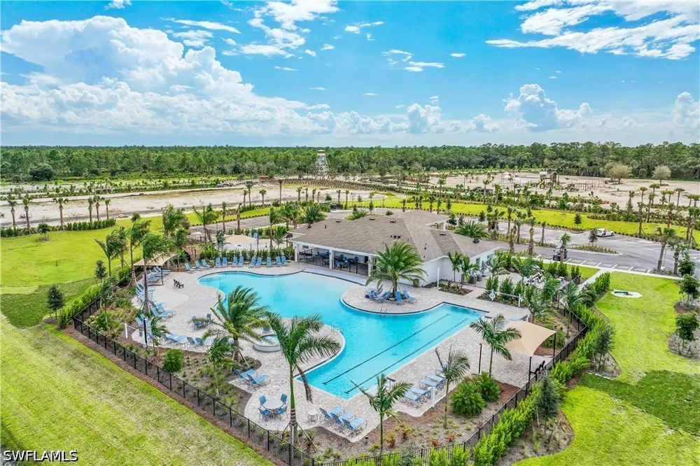SHADE TREE LOOP Punta Gorda, FL 33982