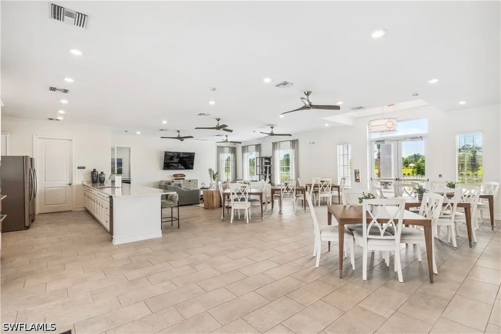 SHADE TREE LOOP Punta Gorda, FL 33982