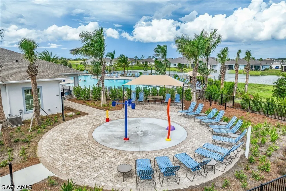 SHADE TREE LOOP Punta Gorda, FL 33982