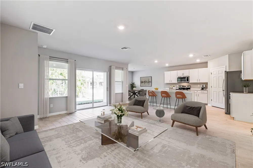 HUNTLEY STREET Fort Myers, FL 33905