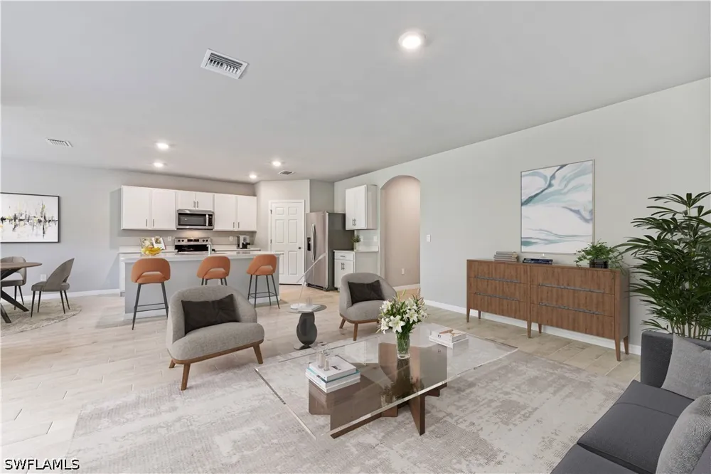HUNTLEY STREET Fort Myers, FL 33905