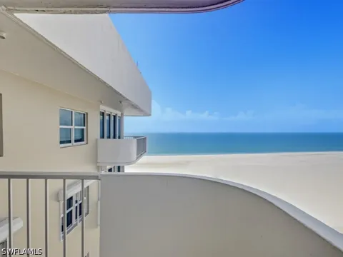 Seaview Court #1806N
