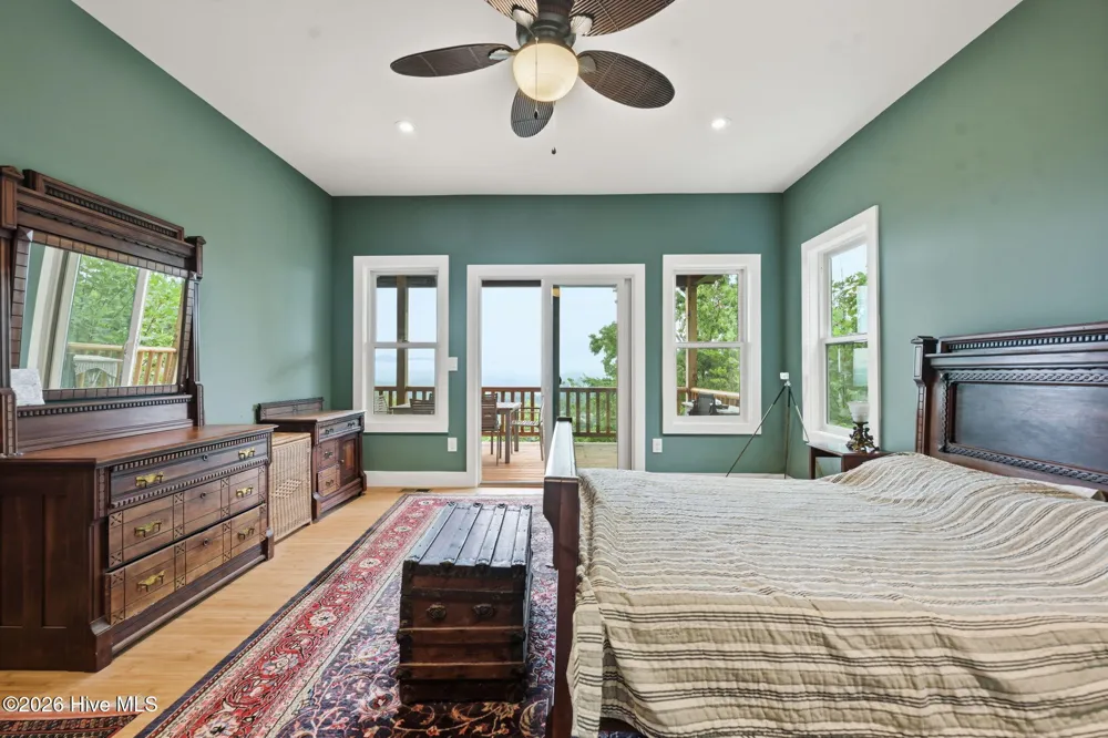 552 Our Drive Hayesville, NC 28904