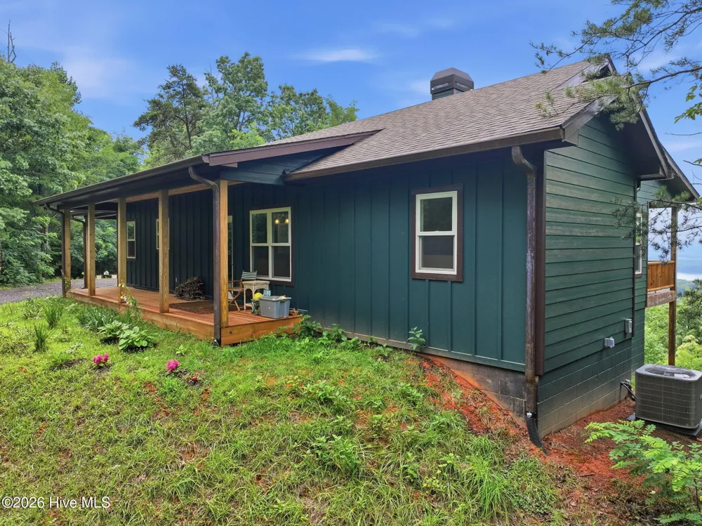 552 Our Drive Hayesville, NC 28904