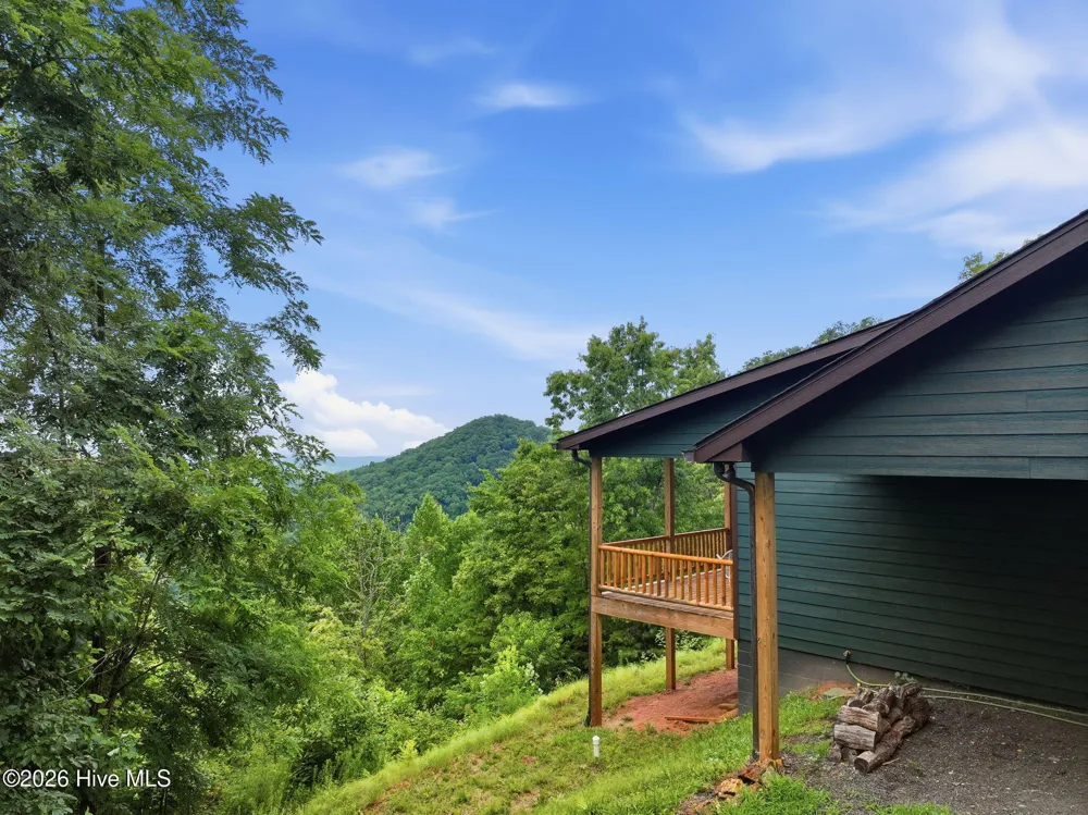 552 Our Drive Hayesville, NC 28904