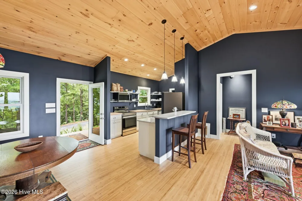 552 Our Drive Hayesville, NC 28904