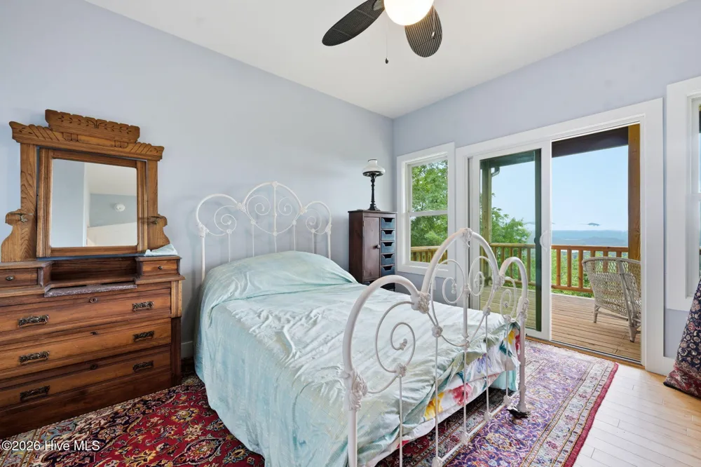 552 Our Drive Hayesville, NC 28904