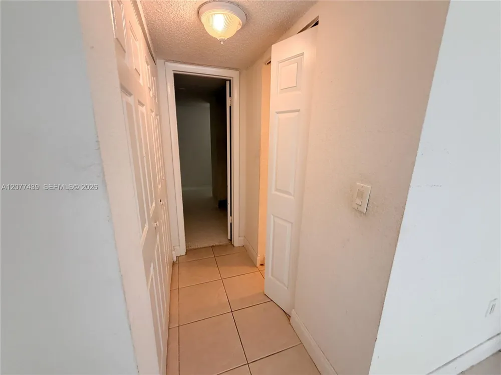4235 University Dr #103 Sunrise, FL 33351