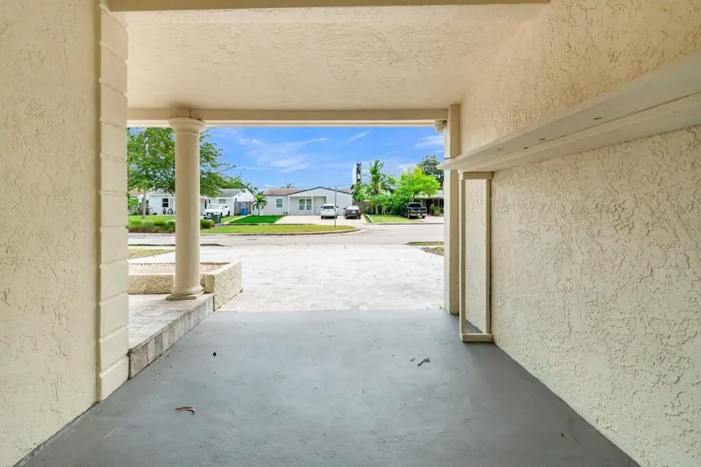 181 NE 51ST STREET Oakland Park, FL 33334