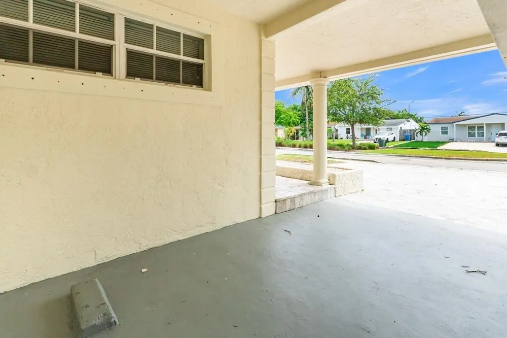 181 NE 51ST STREET Oakland Park, FL 33334