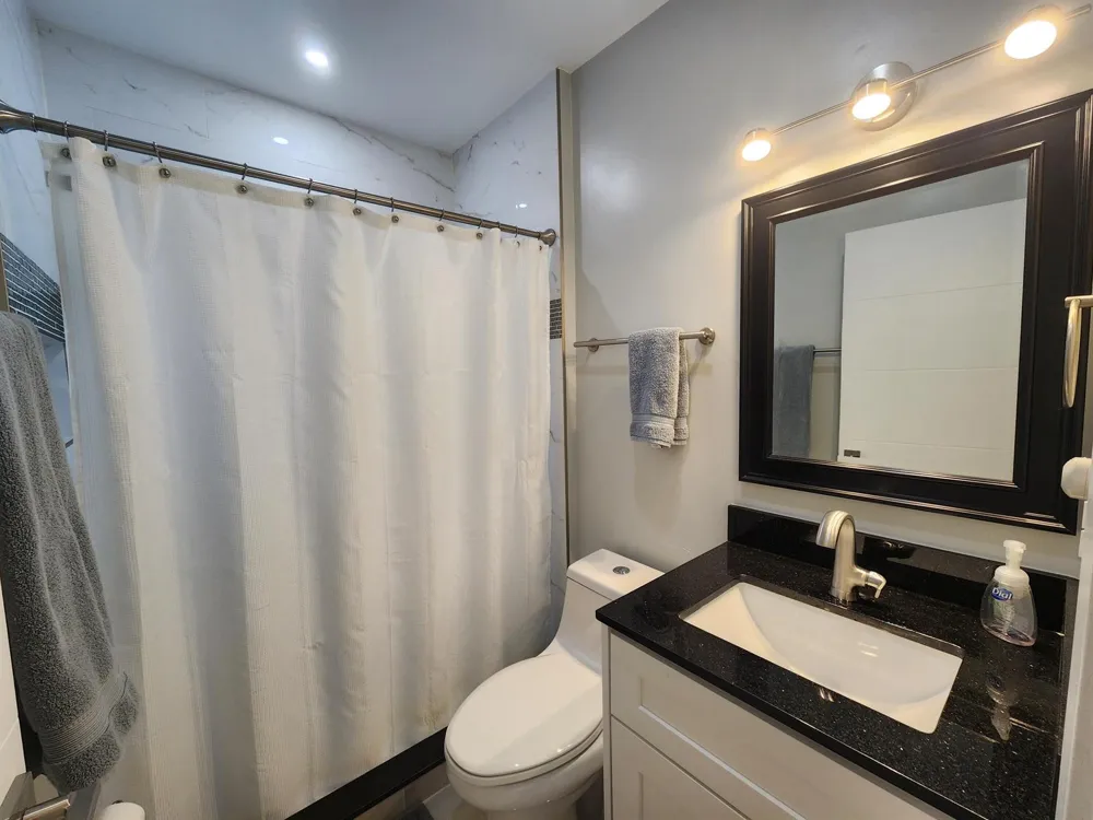 1006 SE 4th Street Boynton Beach, FL 33435