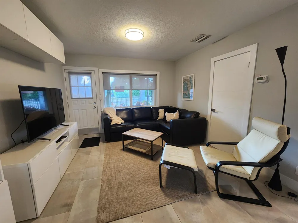 1006 SE 4th Street Boynton Beach, FL 33435