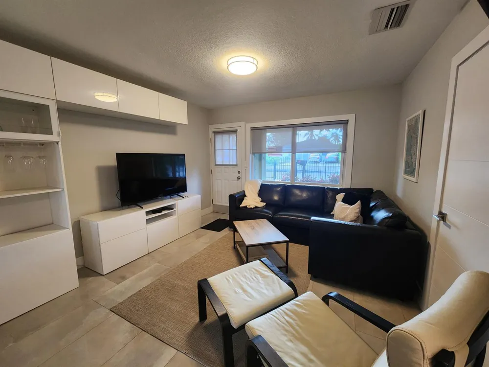 1006 SE 4th Street Boynton Beach, FL 33435
