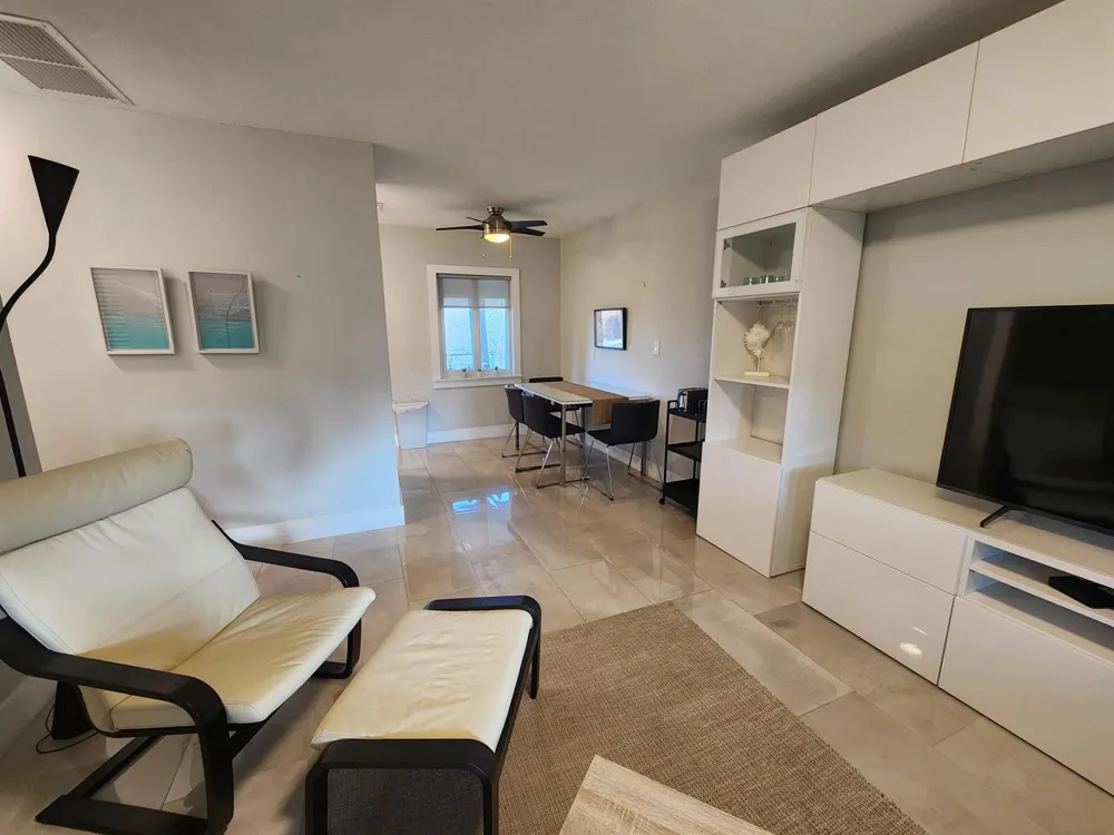 1006 SE 4th Street Boynton Beach, FL 33435