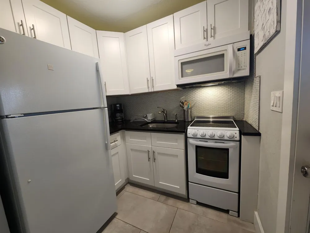 1006 SE 4th Street Boynton Beach, FL 33435