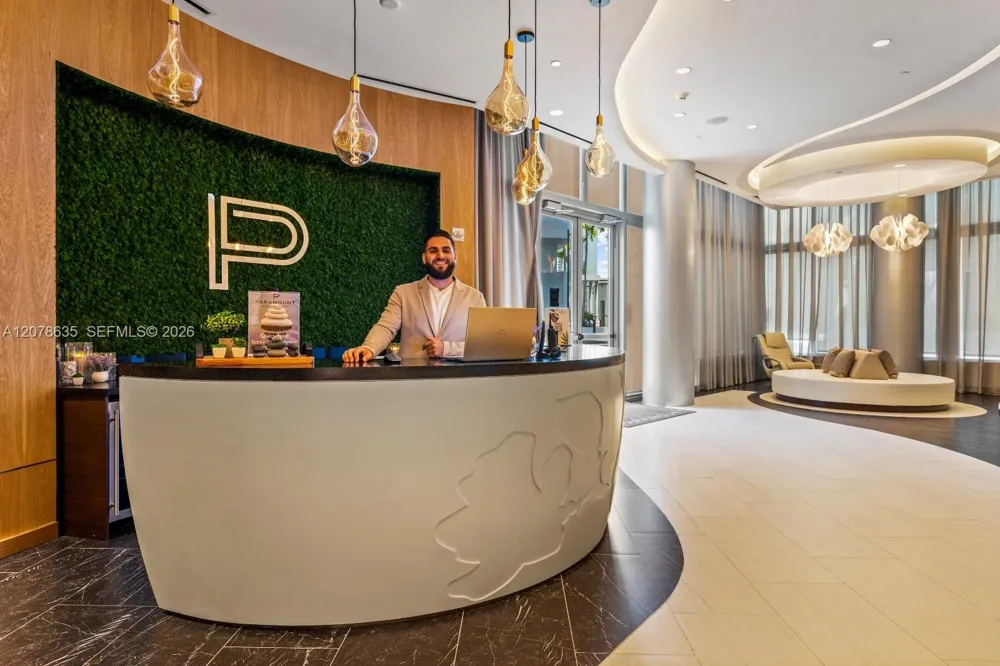 851 NE 1st Ave #3007 Miami, FL 33132