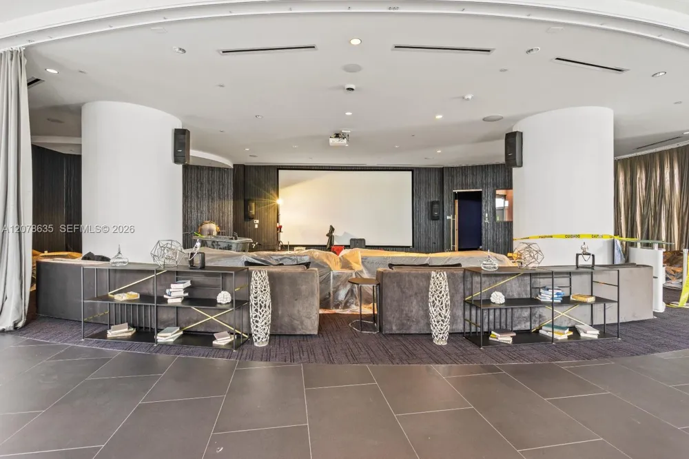 851 NE 1st Ave #3007 Miami, FL 33132