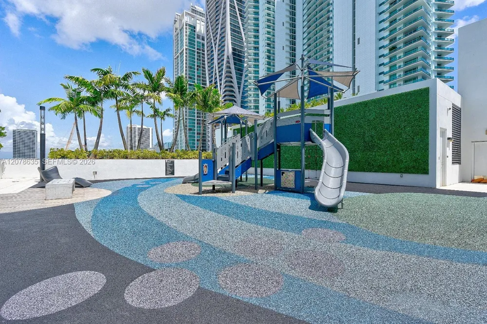 851 NE 1st Ave #3007 Miami, FL 33132