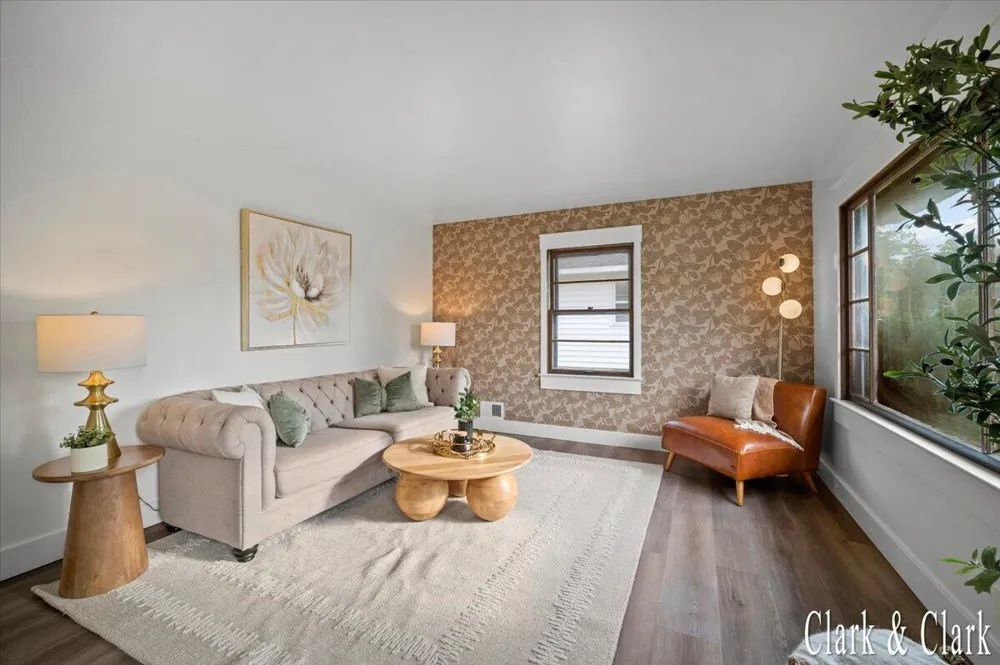 3644 Hazelwood Avenue SW Wyoming, MI 49519