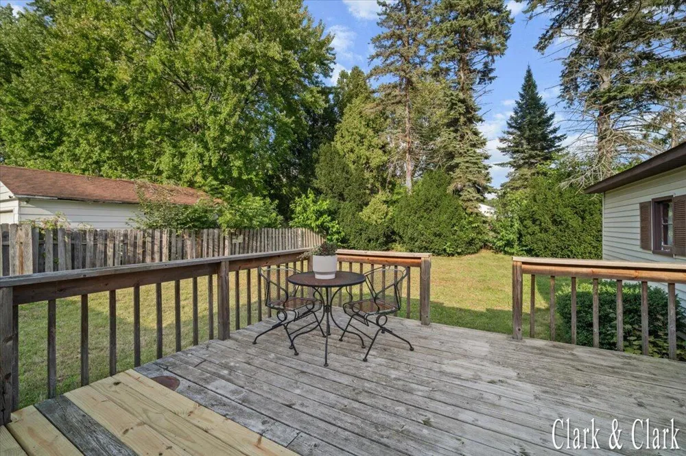 3644 Hazelwood Avenue SW Wyoming, MI 49519