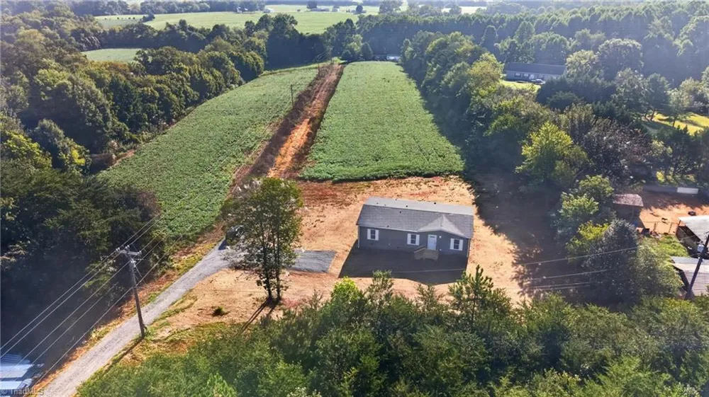 3840 Sonnet Drive Boonville, NC 27011