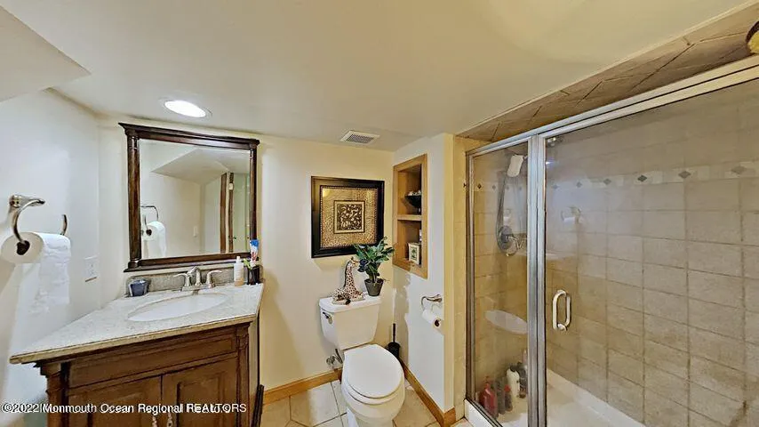 31 Oakland Drive Jackson, NJ 08527