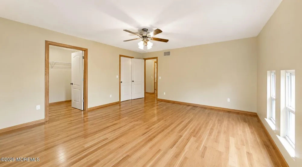31 Oakland Drive Jackson, NJ 08527