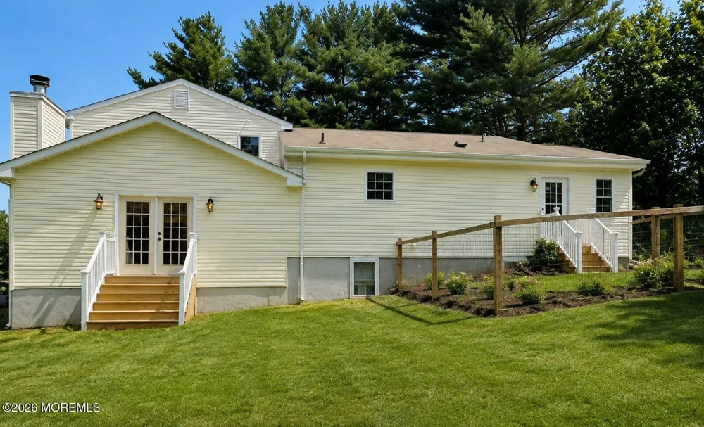 31 Oakland Drive Jackson, NJ 08527