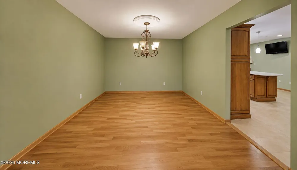 31 Oakland Drive Jackson, NJ 08527