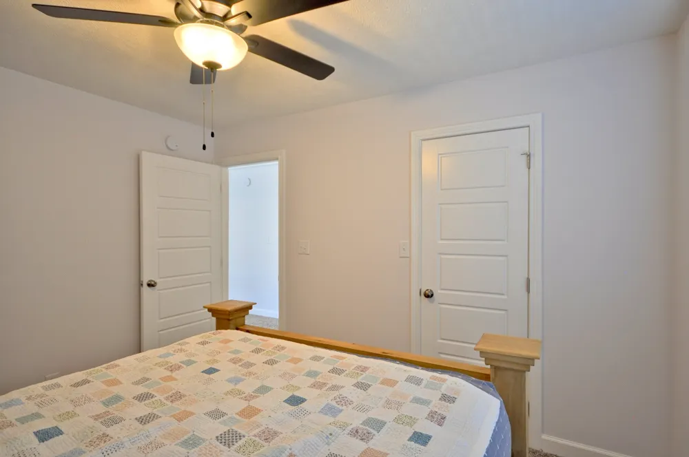 279 Bluebriar Trce Clarksville, TN 37043