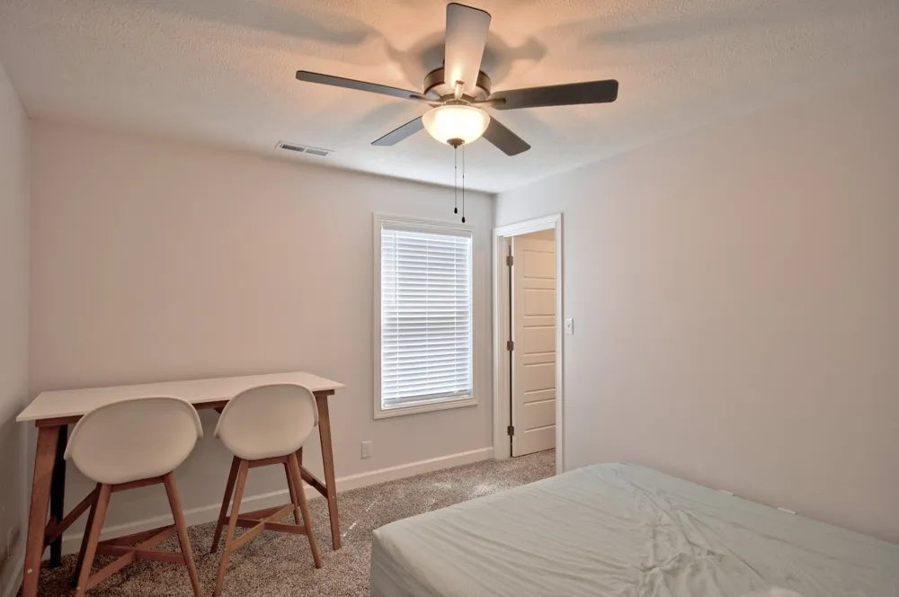 279 Bluebriar Trce Clarksville, TN 37043