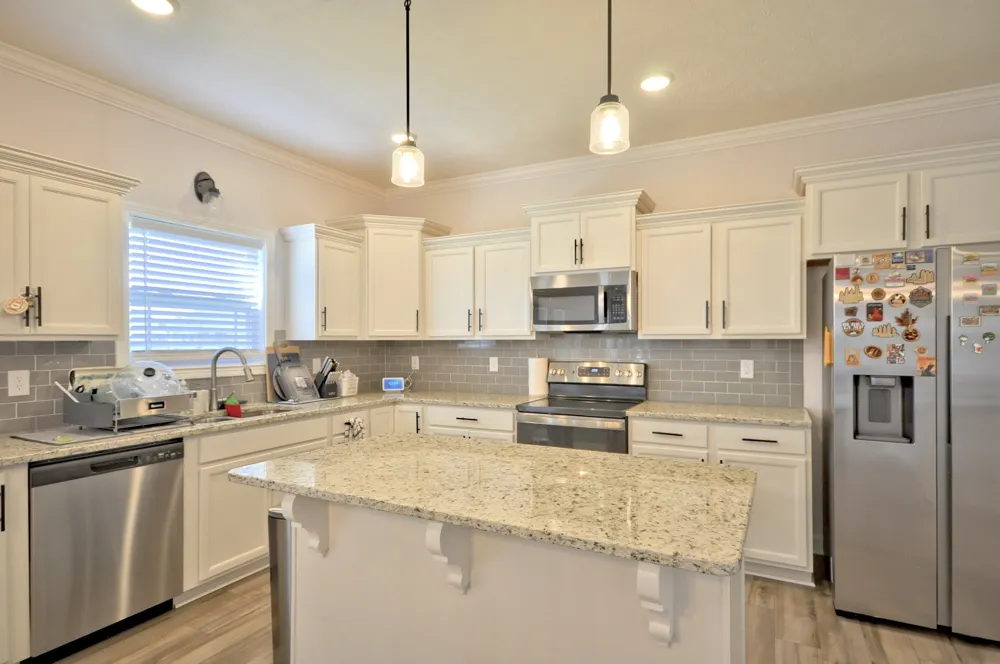 279 Bluebriar Trce Clarksville, TN 37043