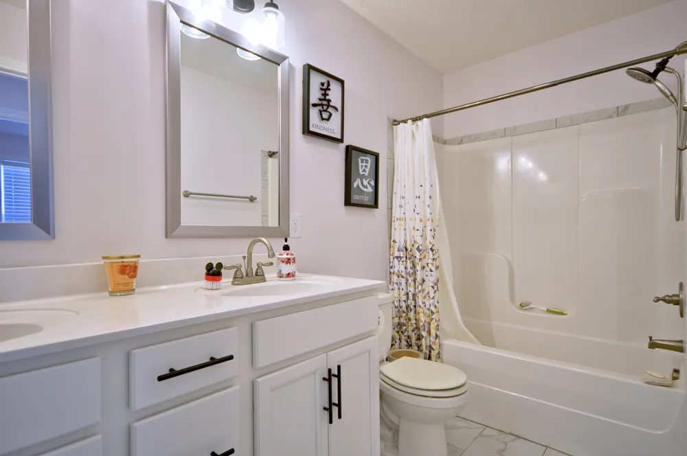 279 Bluebriar Trce Clarksville, TN 37043