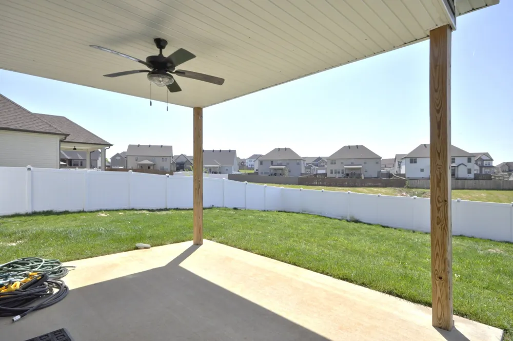 279 Bluebriar Trce Clarksville, TN 37043