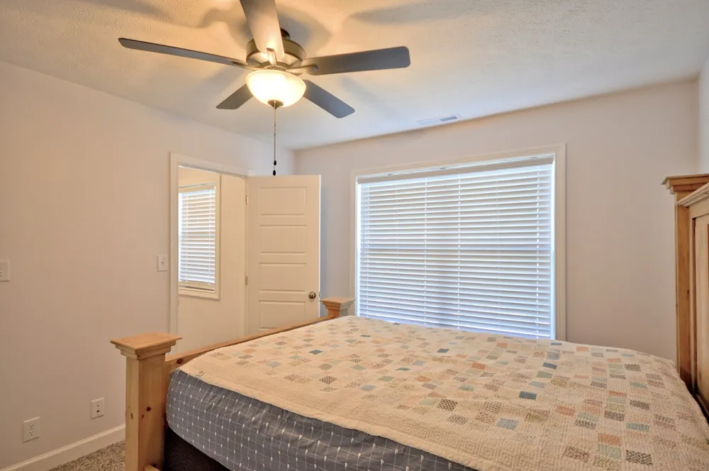 279 Bluebriar Trce Clarksville, TN 37043