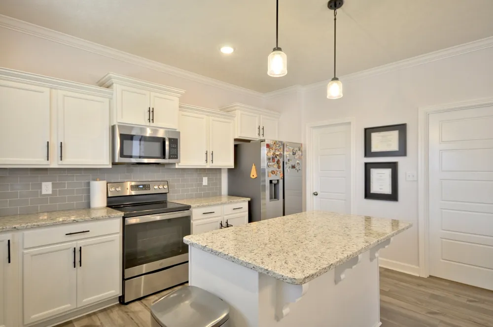 279 Bluebriar Trce Clarksville, TN 37043