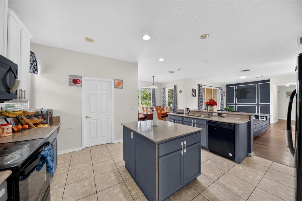 2100 LAUREL BLOSSOM CIRCLE Ocoee, FL 34761