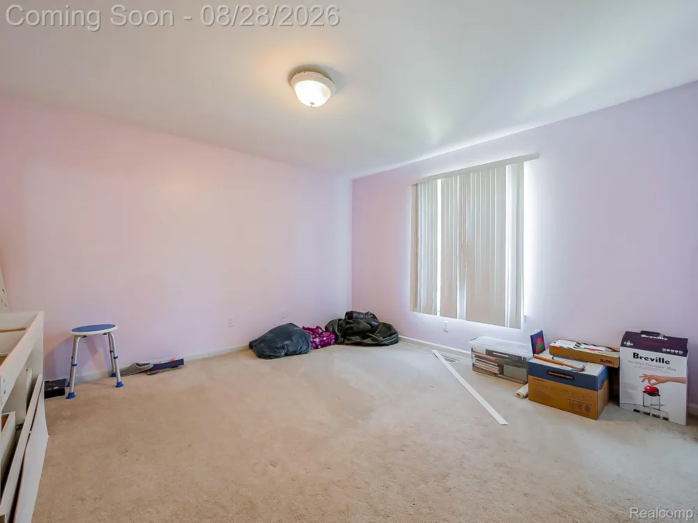 6052 Glen Eagles Drive West Bloomfield Charter Township, MI 48323