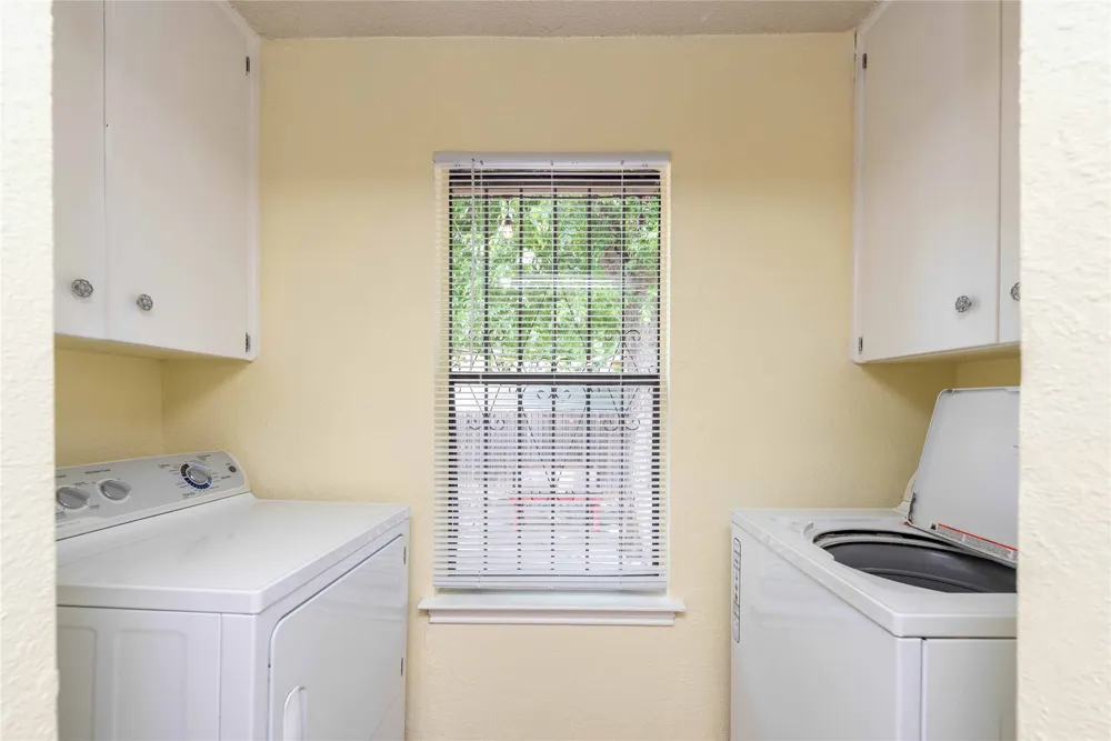 5006 Sara Drive #B Austin, TX 78721