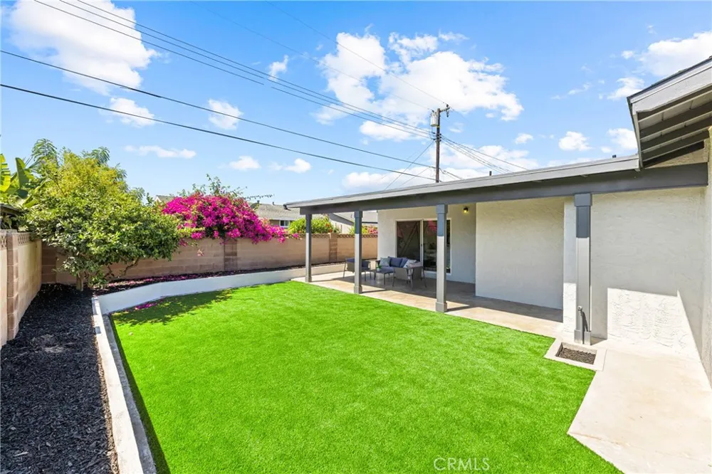 5856 Bolivia Buena Park, CA 90620