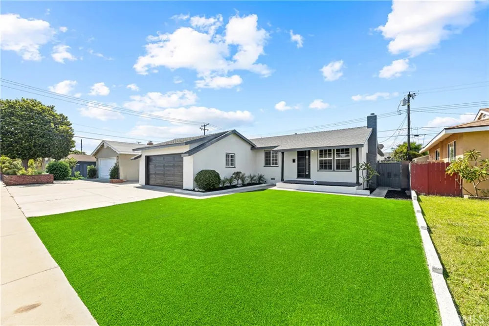 5856 Bolivia Buena Park, CA 90620