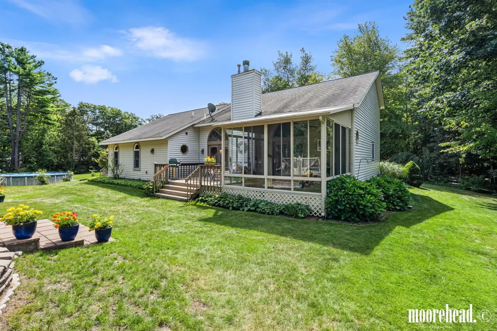 17047 Lincoln Street Grand Haven, MI 49417